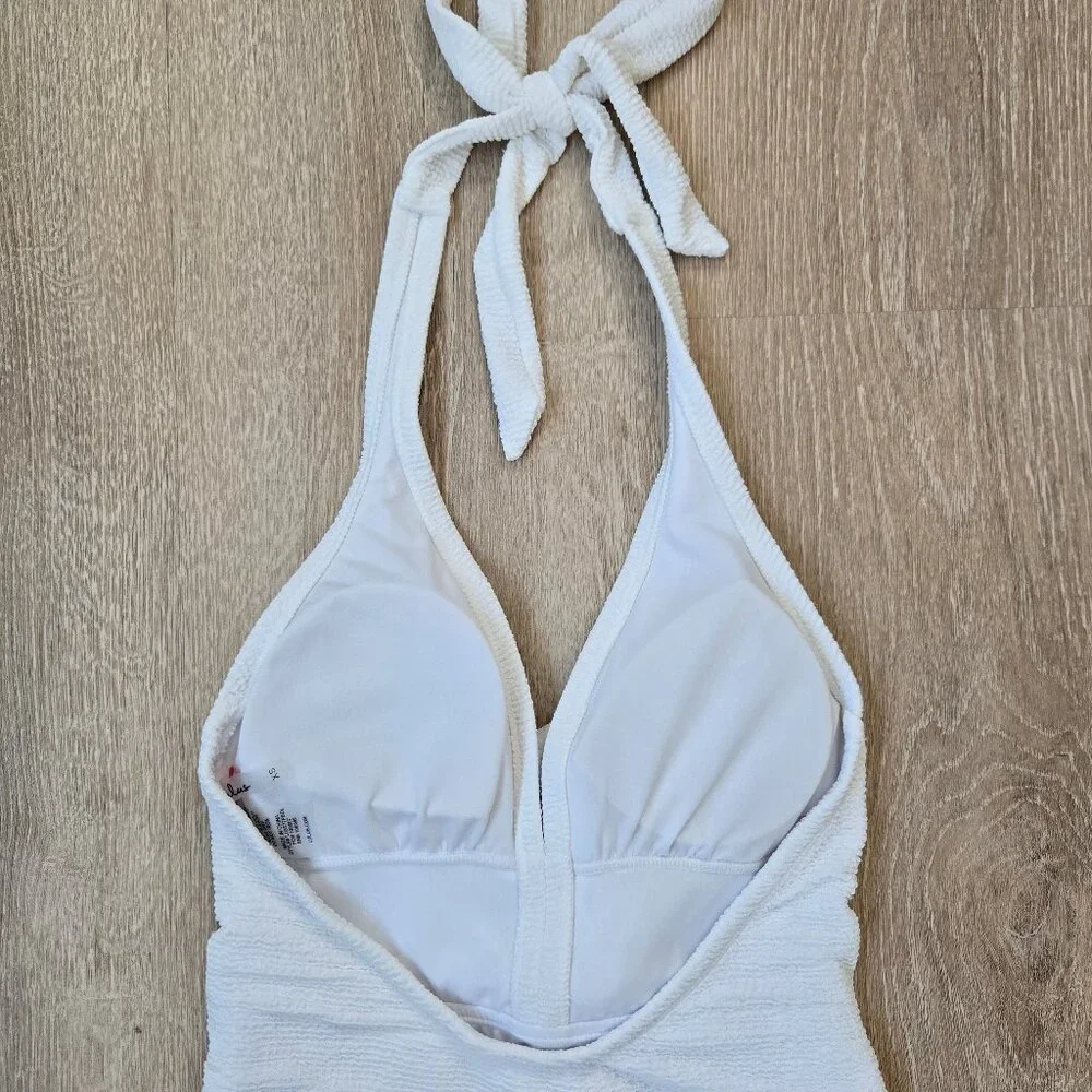 Lulus Sunny Day Babe White Halter One Piece Swimsuit Sz XS New Without Tags $59